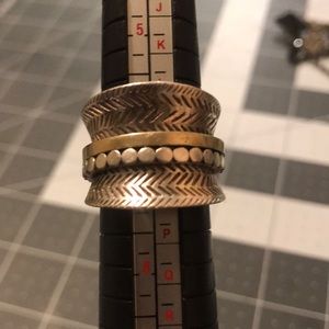 Sajen sterling silver size 6 spinner ring